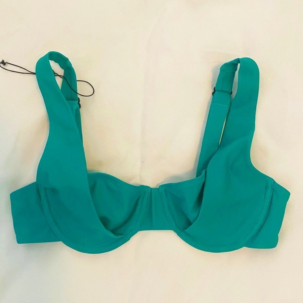 Bikini top  green Size M